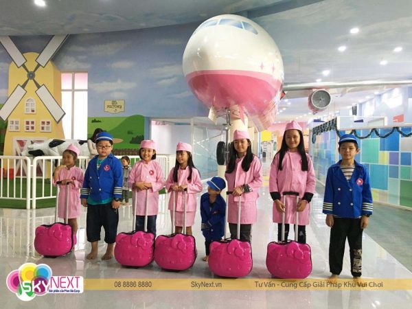 Dàn tiếp viên - phi công hãng Kitty Airlines cực đáng yêu!