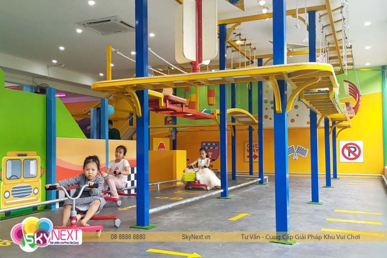 Khu mạo hiểm trên cao kết hợp đua xe trải nghiệm kịch tính cực ngầu!