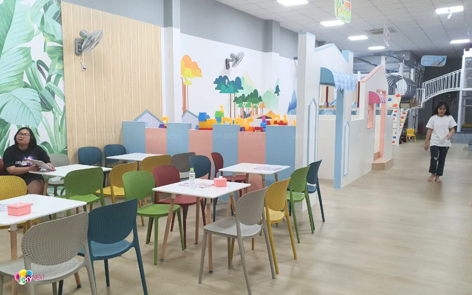 Khu Vui Chơi Trẻ Em Happy Town Sang Trọng 300m2 Tại Tp. Phan Thiết 15 Không gian chơi và phục vụ cafe tại khu vui chơi Happy Town