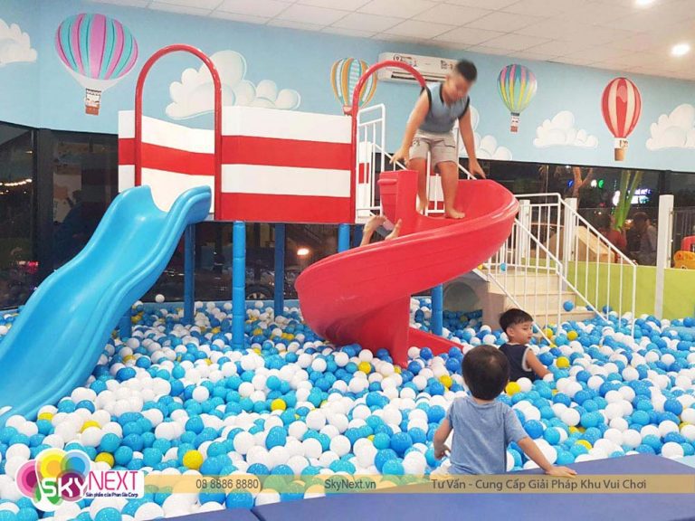 Đại dương bóng H2O bơi lội thỏa thích tràn ngập niềm vui!