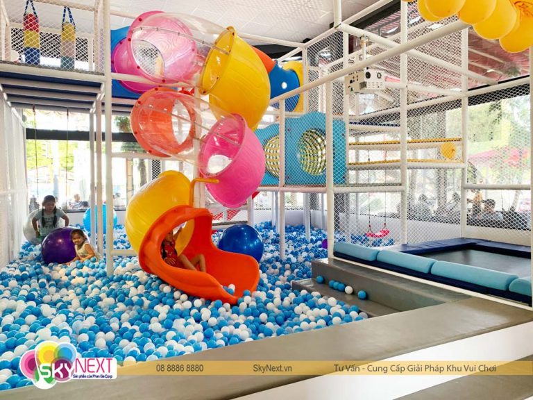 Đại dương bóng + Nhà liên hoàn bơi lội và vận động thỏa thích!
