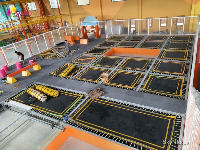 quá trình Lắp đặt công viên sàn nhún trampoline