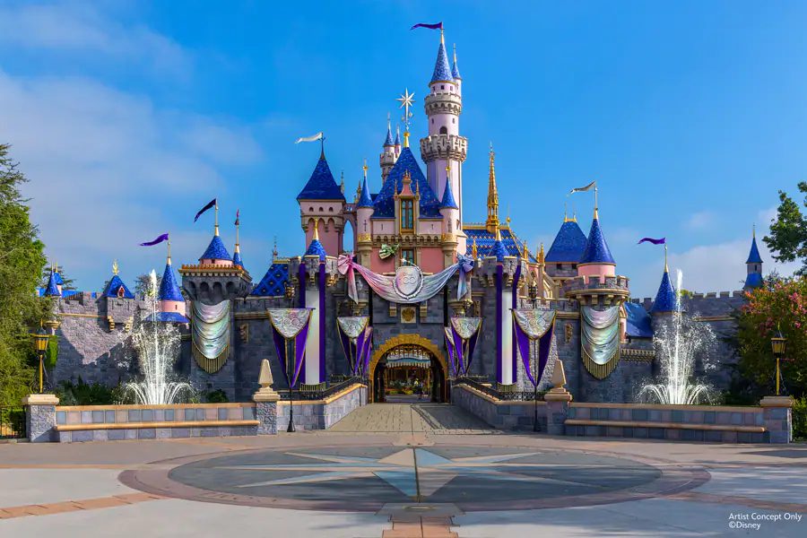 Lâu đài Người đẹp ngủ trong rừng - biểu tượng nổi tiếng của Disneyland, nằm ở trung tâm khu vui chơi