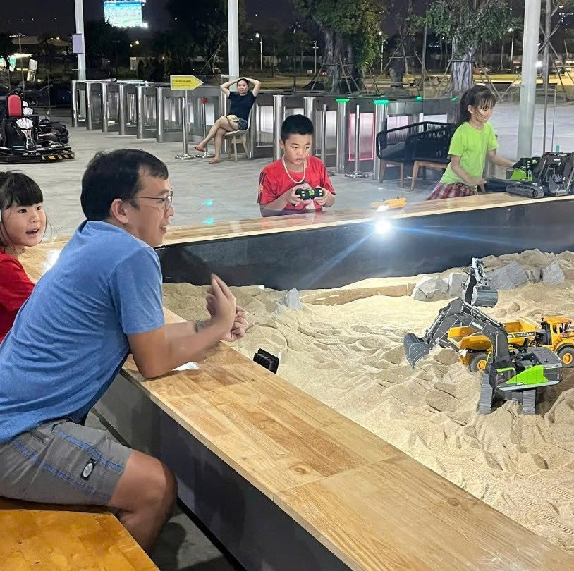 Top 10 Trò Chơi Mới Nhất Giúp Khu Vui Chơi Tăng Doanh Thu 20% 5 RC Car xe điều khiển từ xa