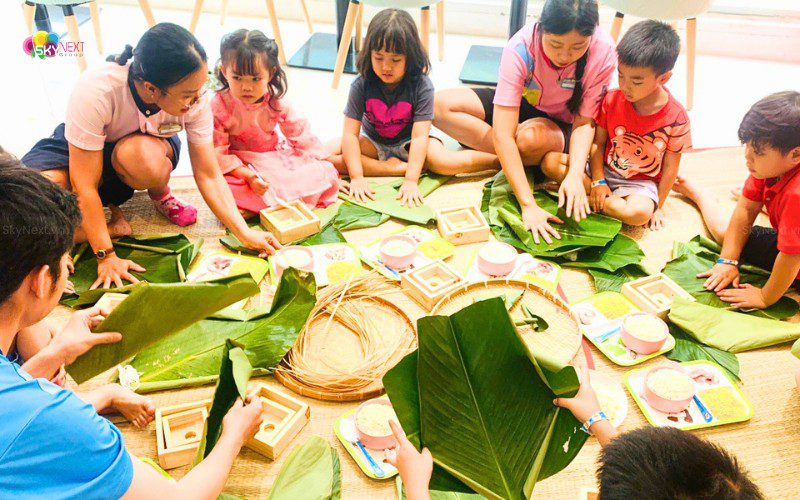 Workshop làm bánh tại khu vui chơi (Nguồn: tiNiWorld)