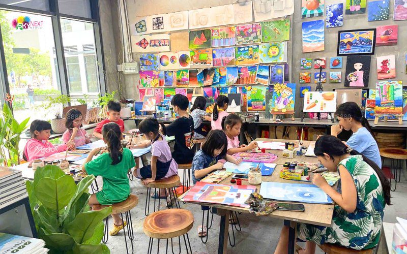 Workshop vẽ tranh sáng tạo đa dạng chủ đề