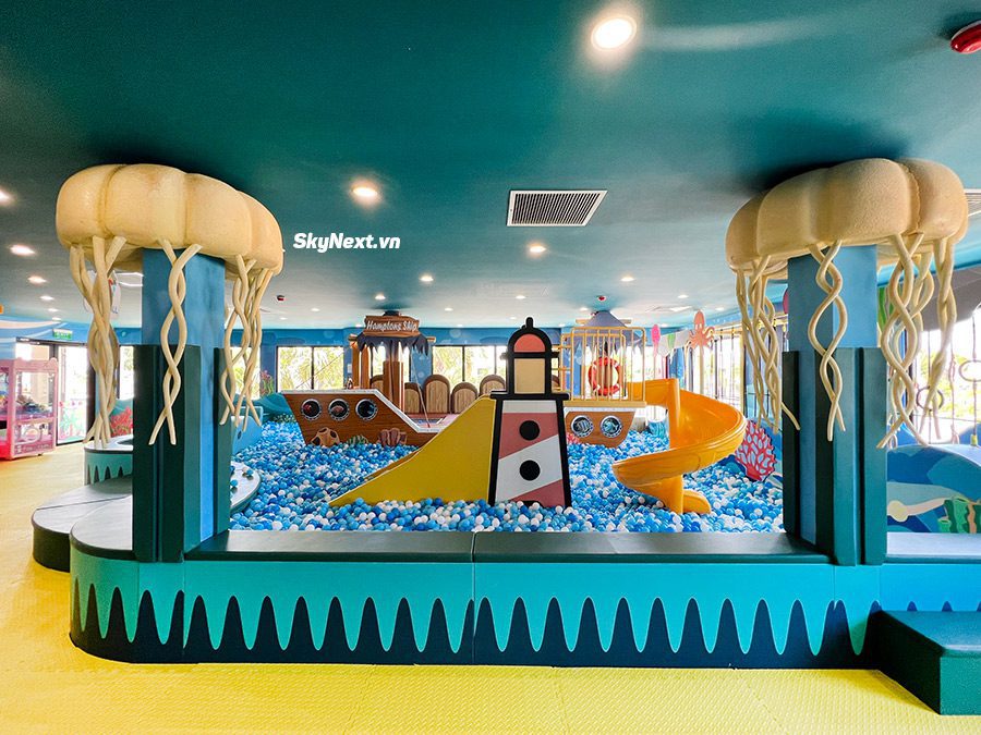 Thiết kế khu vui chơi 750m² thiên nhiên thành playscape giàu sức hút 1 Bản vẽ ý tưởng khu vui chơi 750m² thiên nhiên trên khu đất 25 x 30 m với vườn khám phá, sân mở, gò dốc, góc yên tĩnh, khu